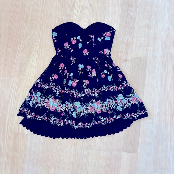 FOREVER 21 floral dress size M - Picture 2 of 3